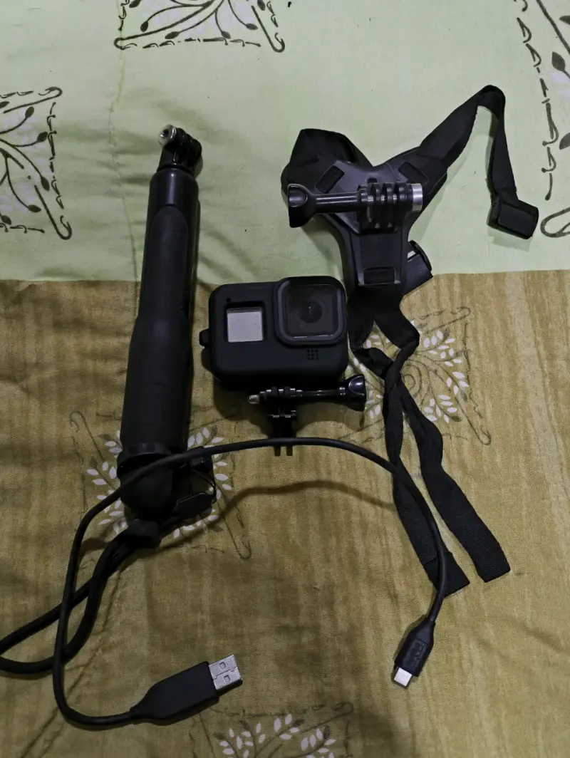 Cámara de acción GoPro Hero 8 con accesorios - 5