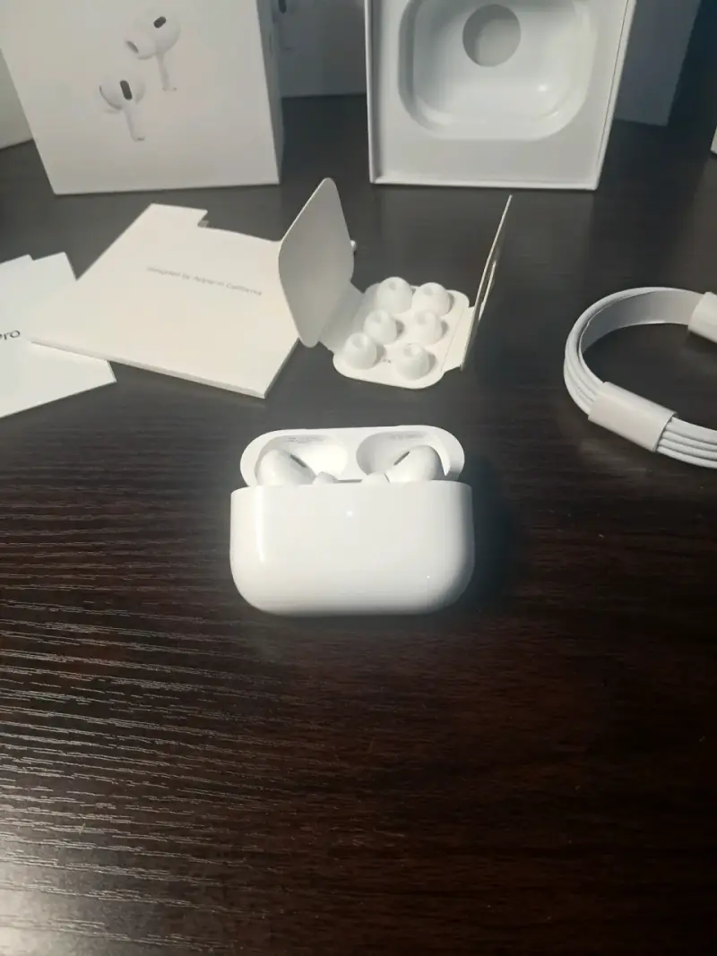 Auriculares inalámbricos AirPods Pro con estuche - 2