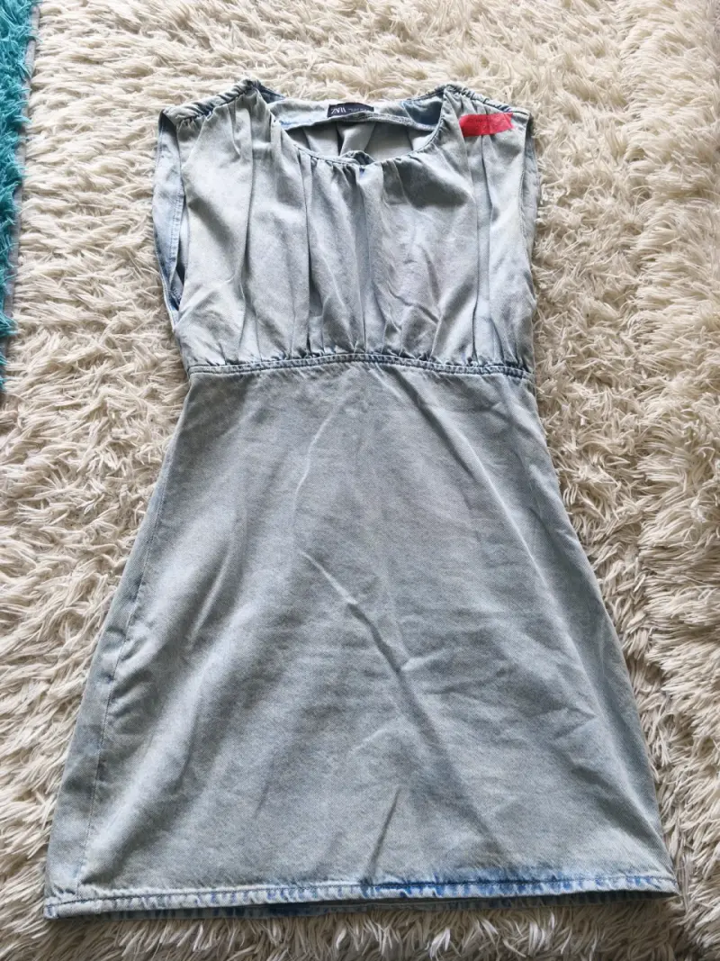 Vestido de mezclilla sin mangas Zara