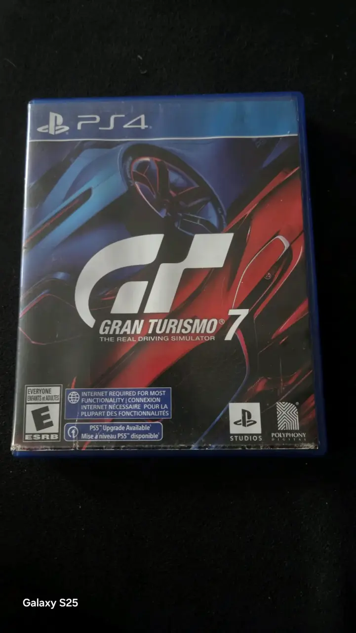 Gran Turismo 7 para PS4 en buen estado - 1