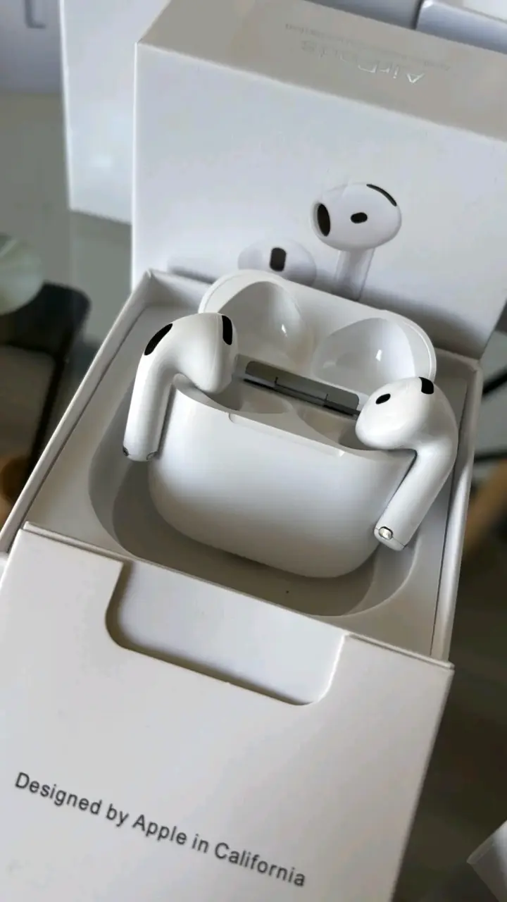 Apple AirPods Pro con cancelación de ruido - 2