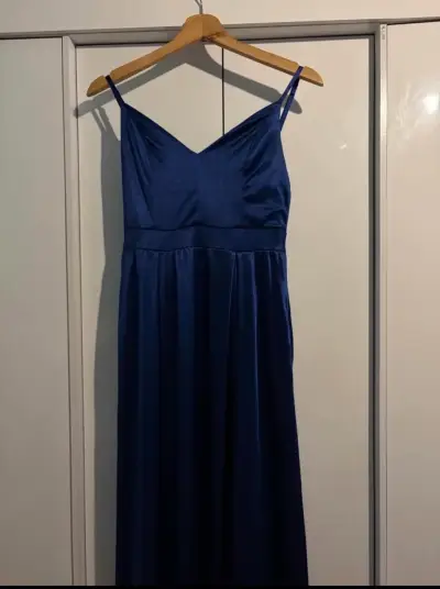 Vestido largo azul elegante para mujer - miniatura 1