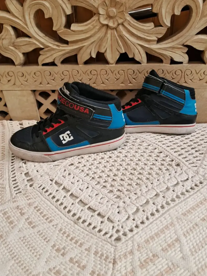 Zapatillas DC Shoes negras y azules para niños - 3