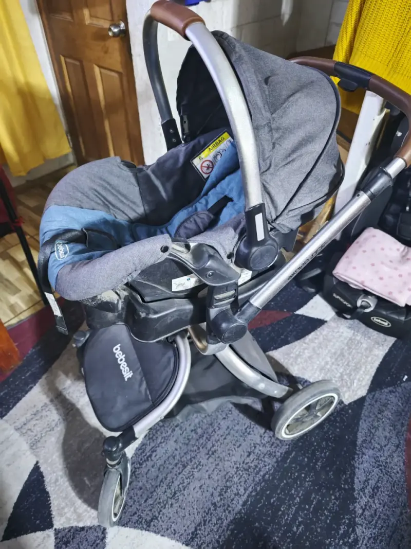 Coche de bebé Bebesit 360 azul y gris - 3