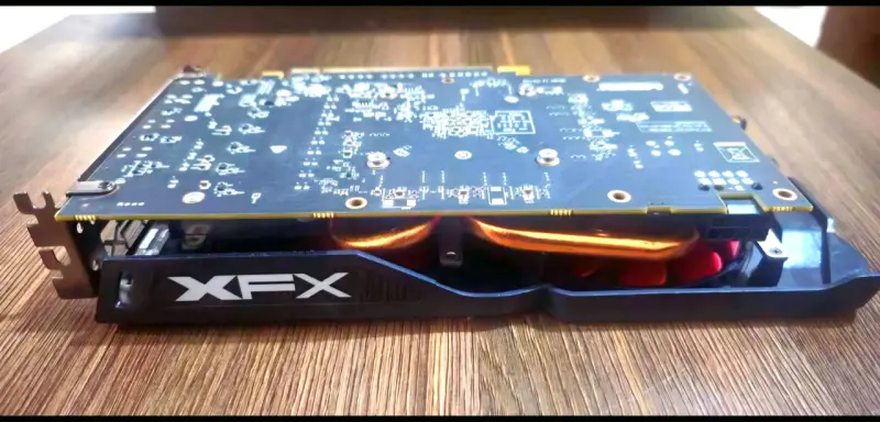 Tarjeta gráfica XFX Radeon RX 570 dual VBios - 3