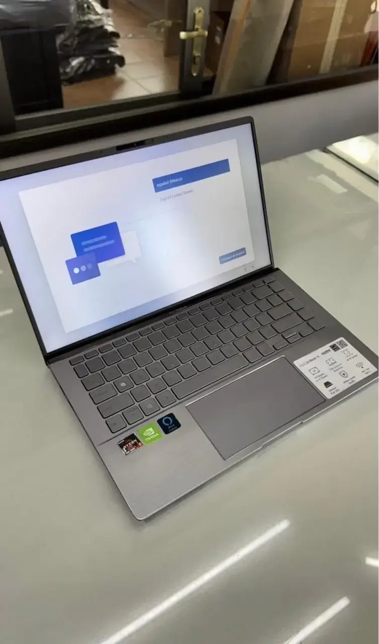 Notebook ASUS Zenbook 14" / Ryzen 5 / NVIDIA MX350 - 1