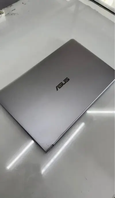 Notebook ASUS Zenbook 14" / Ryzen 5 / NVIDIA MX350 - miniatura 3