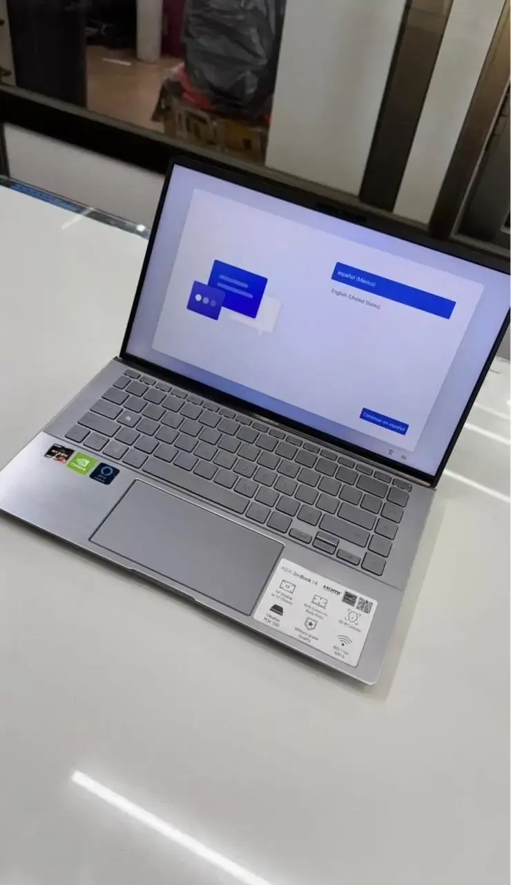 Notebook ASUS Zenbook 14" / Ryzen 5 / NVIDIA MX350 - 4