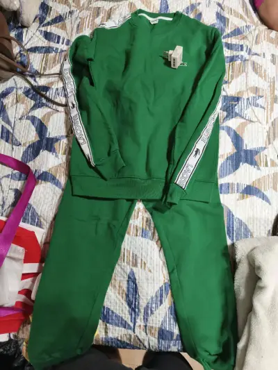 Conjunto deportivo verde Lacoste para hombre - miniatura 1