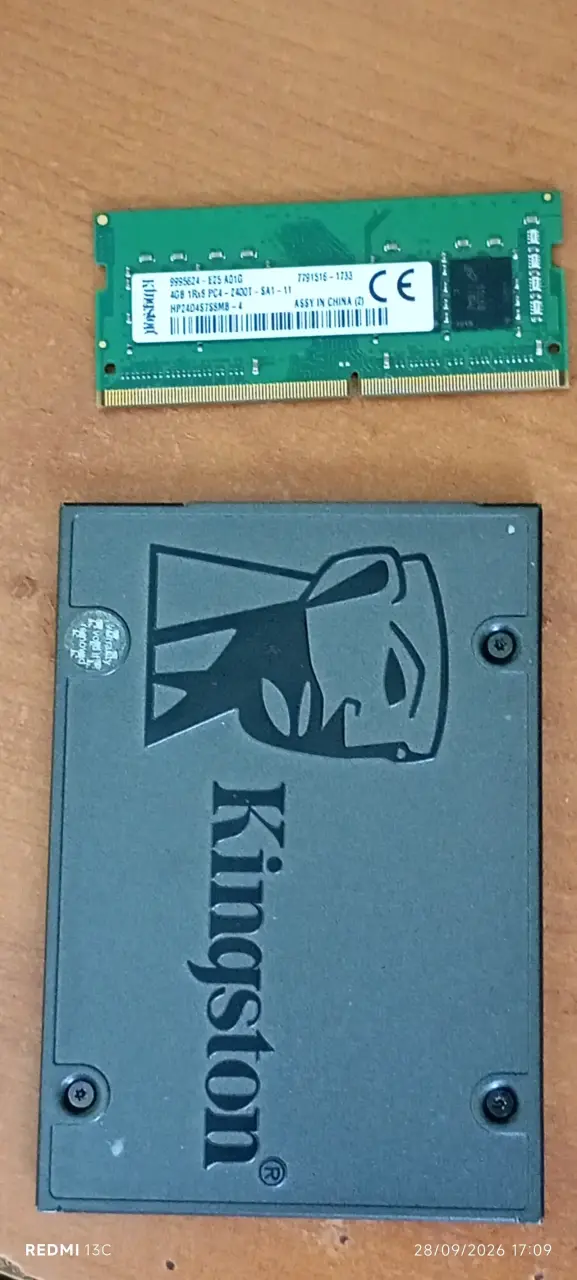 Disco SSD Kingston 240GB y Memoria RAM DIMM - 2