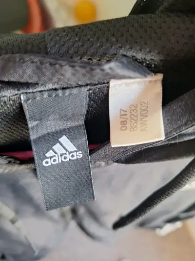 Chaqueta deportiva negra Adidas con capucha - miniatura 2