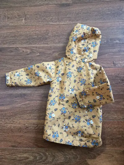 Chaqueta cortaviento para niña con capucha - miniatura 4