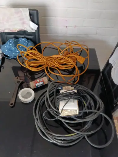 Kit de herramientas con alargador eléctrico y nivel - miniatura 3