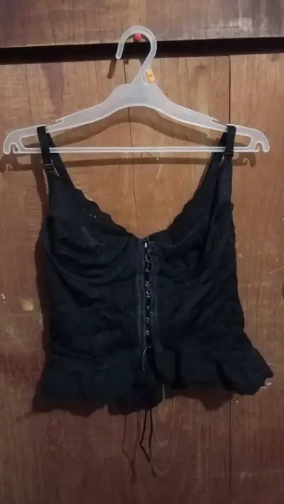 Top corset negro con encaje - miniatura 1