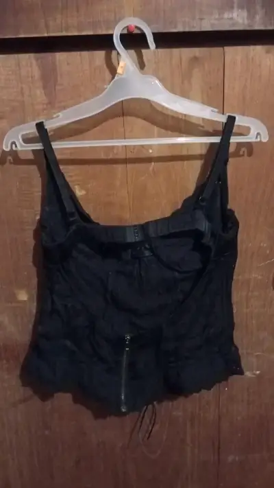 Top corset negro con encaje - miniatura 2