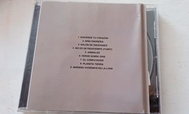 CD Viena reedicion 2006 Serie Rock Chileno 80's - 3