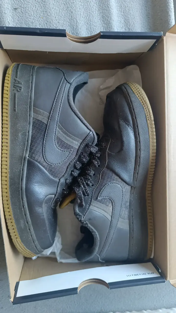 Zapatillas Nike Air Force 1 negras en buen estado - 1