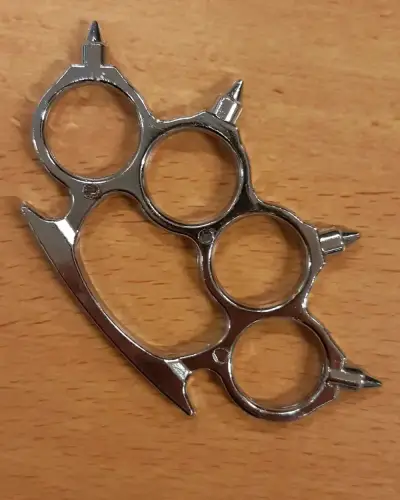 Manopla de acero con puntas - miniatura 3