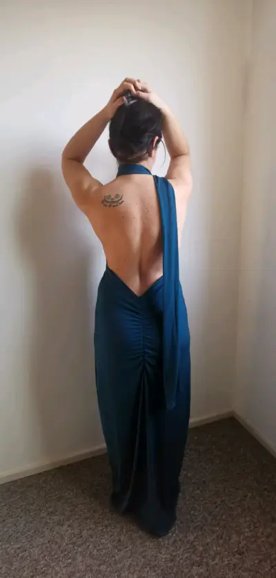 Vestido largo verde petróleo con espalda descubier - miniatura 1