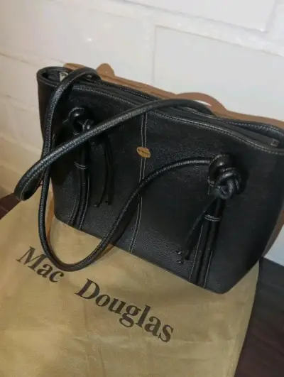 Bolso de cuero negro Mac Douglas elegante - miniatura 1