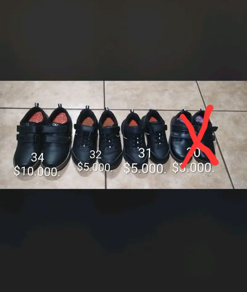 Zapatos escolares negros talla 34 CKX