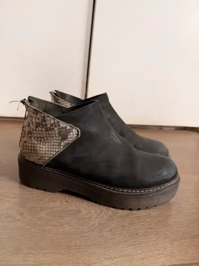 Botines de cuero negro Luau Shoes talla 40 - miniatura 1