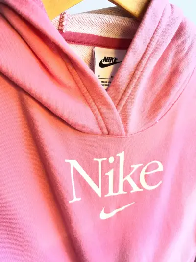 Polerón Nike rosado para mujer talla M - miniatura 3