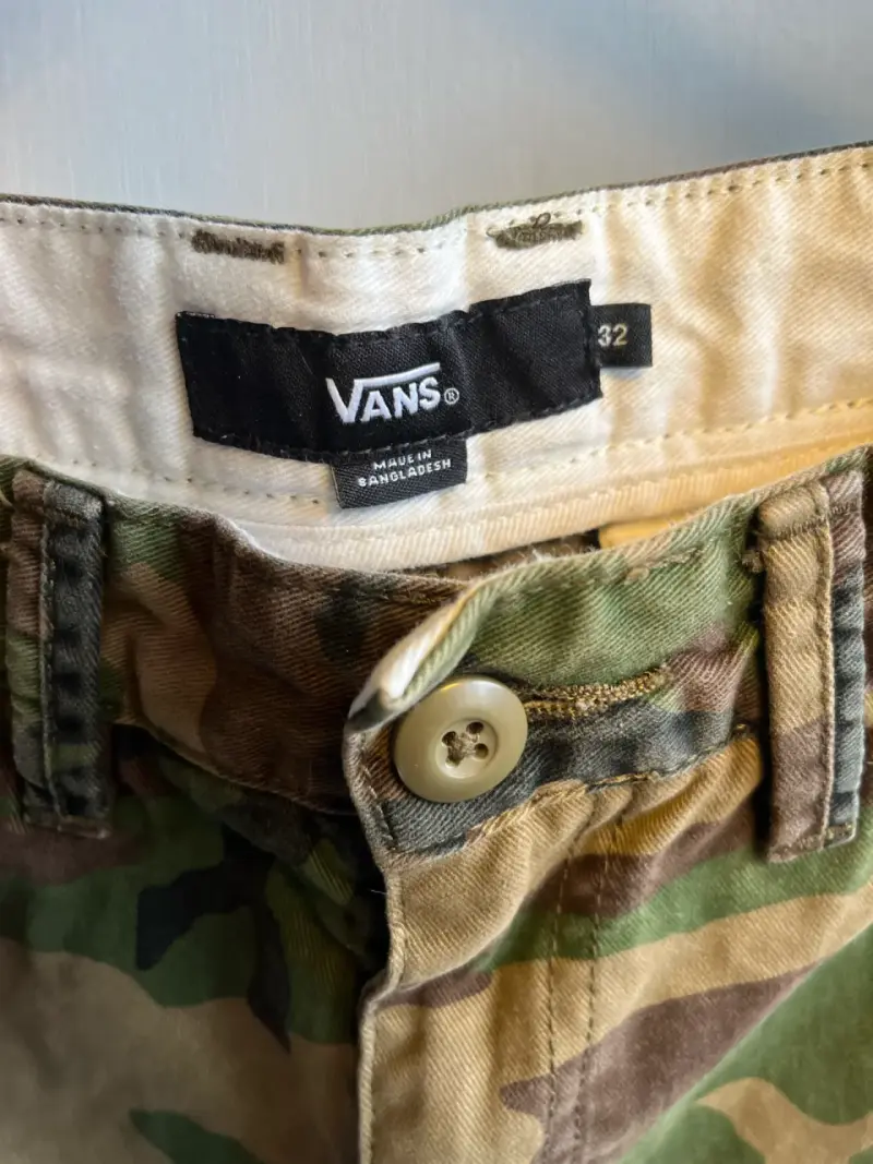 Pantalones cargo camuflados Vans para hombre - 2