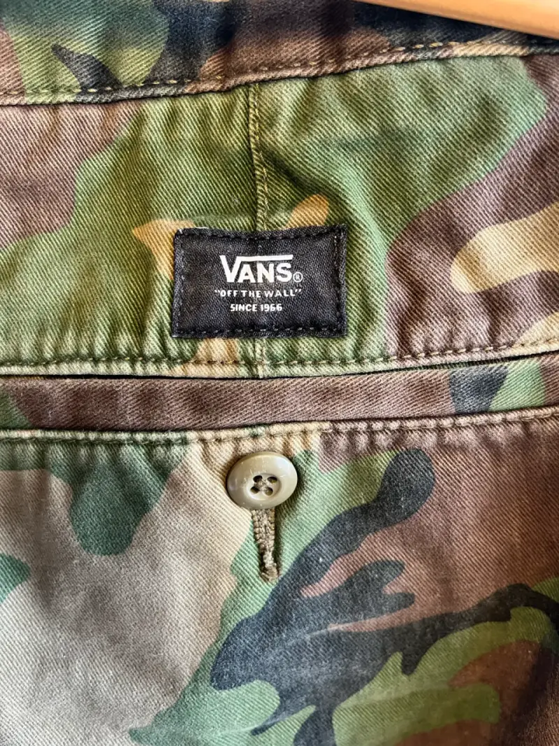 Pantalones cargo camuflados Vans para hombre - 5