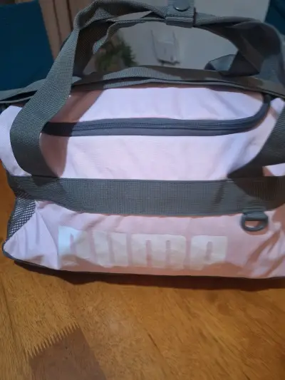 Bolso deportivo rosa Puma con correas ajustables - miniatura 1