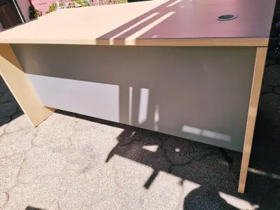 Escritorio con bandeja deslizable - miniatura 5