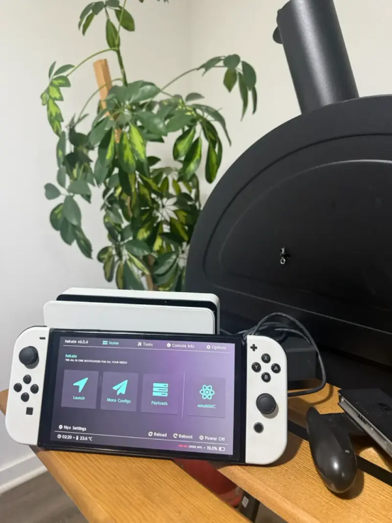 Consola Nintendo Switch OLED desbloqueada - 1