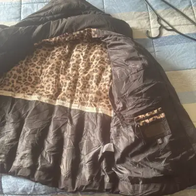 Parka  de pluma Calvin Klein  color chocolate - miniatura 6
