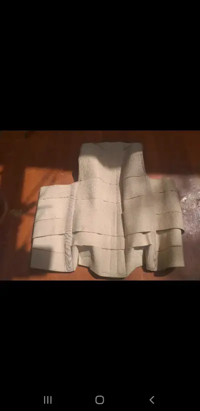 Faja ortopédica beige para soporte lumbar - miniatura 1