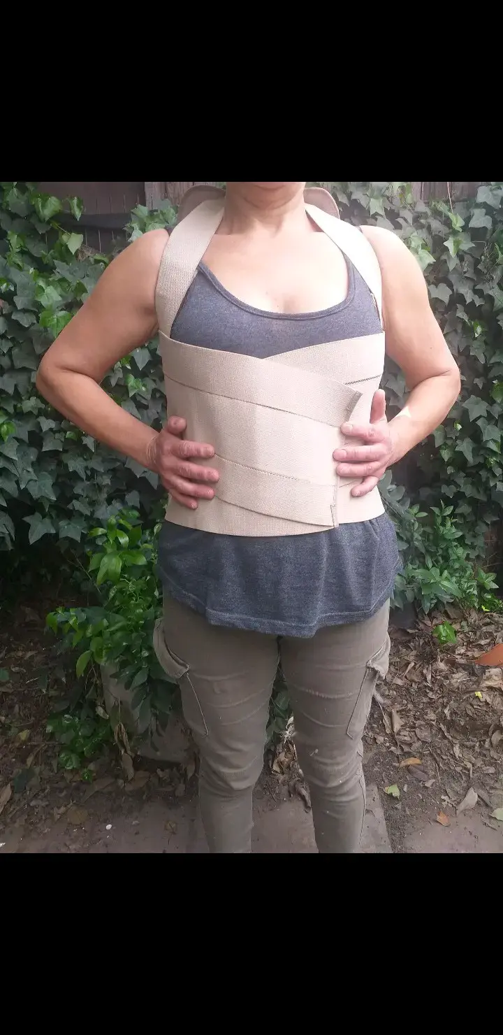 Faja ortopédica beige para soporte lumbar - 3