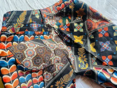 Pantalones estampados multicolor de diseño único - miniatura 3