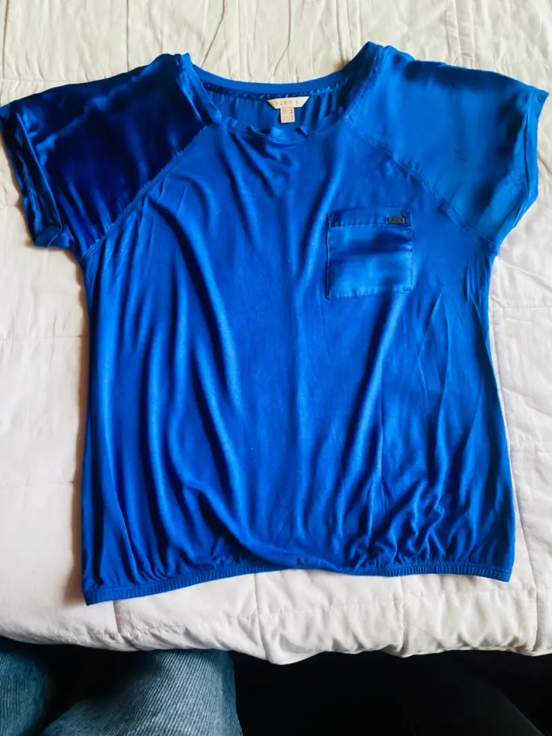 Polera azul de mujer Esprit con bolsillo - 1