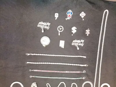 Lote de joyería de plata con collares y pulseras - miniatura 3