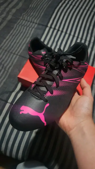 Zapatillas de Fútbol Puma talla 41 - miniatura 1