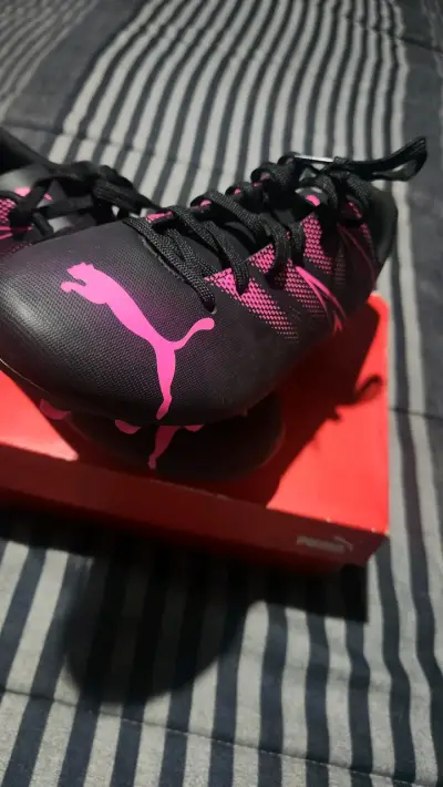 Zapatillas de Fútbol Puma talla 41 - miniatura 3