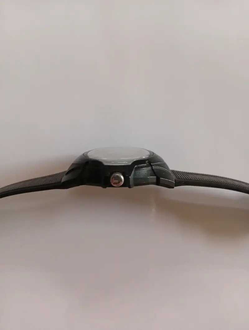 Reloj Casio resistente al agua con batería de 10 años - 4