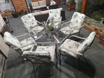 Juego de comedor exterior con mesa de vidrio - miniatura 1
