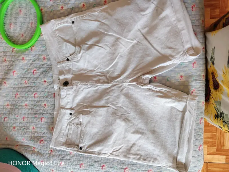 Chaqueta de mezclilla con mangas florales - 5