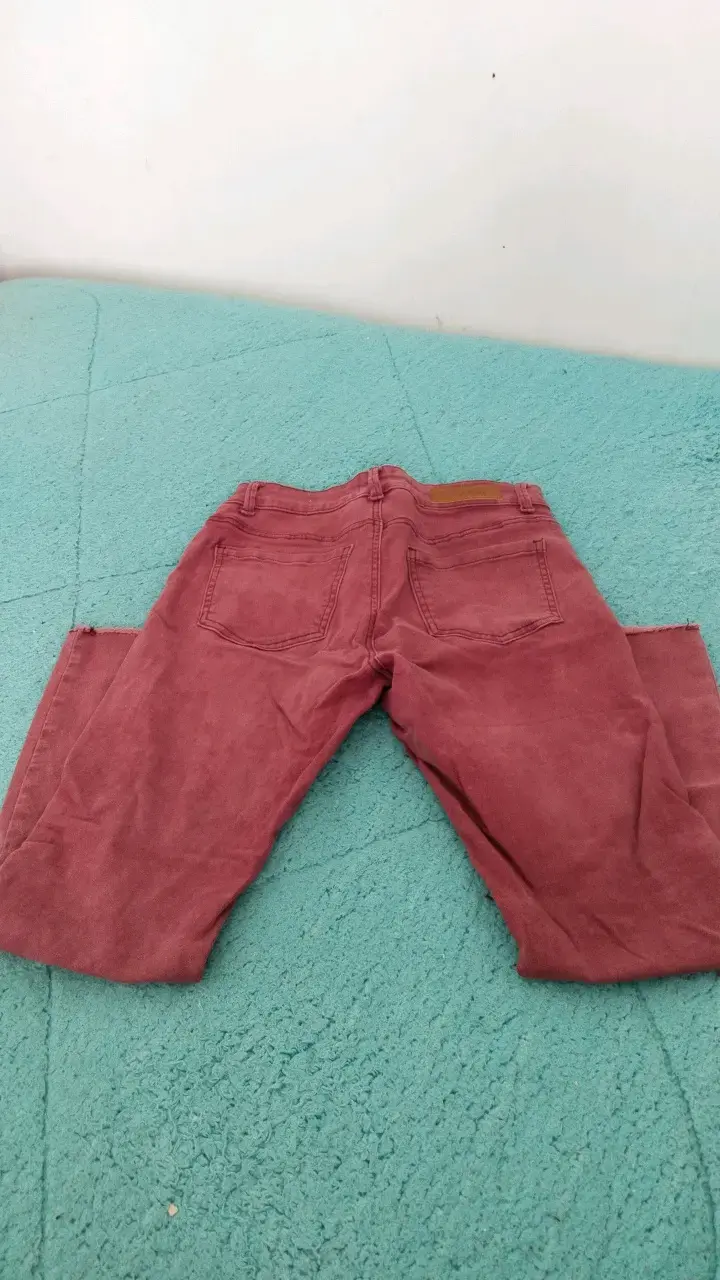 Jeans rojos de mezclilla para mujer talla 40 - 2