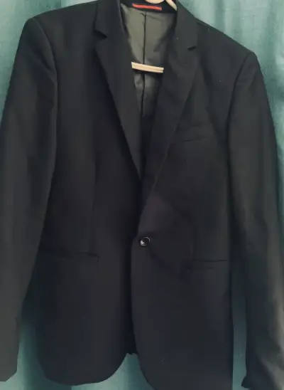 Blazer negro elegante para hombre - miniatura 1