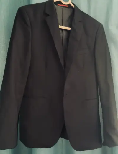Blazer negro elegante para hombre - miniatura 2