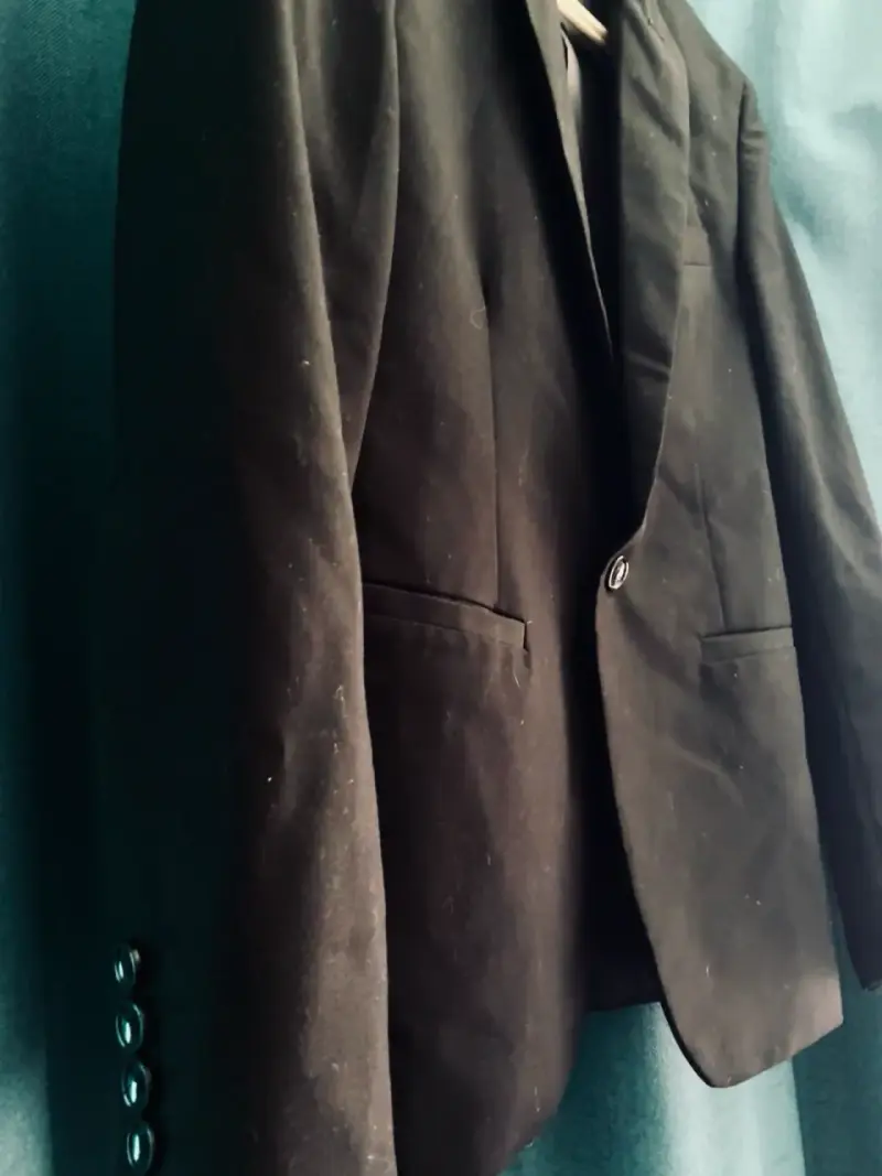 Blazer negro elegante para hombre - 3