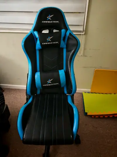 Silla Gamer Negra y Azul Ergonómica - miniatura 1
