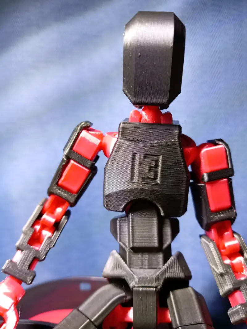 Figura de acción articulada en rojo y negro dummy - 2