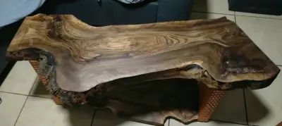 Mesa de madera rústica artesanal - miniatura 1